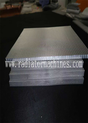 angepasste Aluminium-Flach-Ober-Gerade-Finnen / Radiator-Aluminium-Finnen für variable Folie und Finnenhöhe